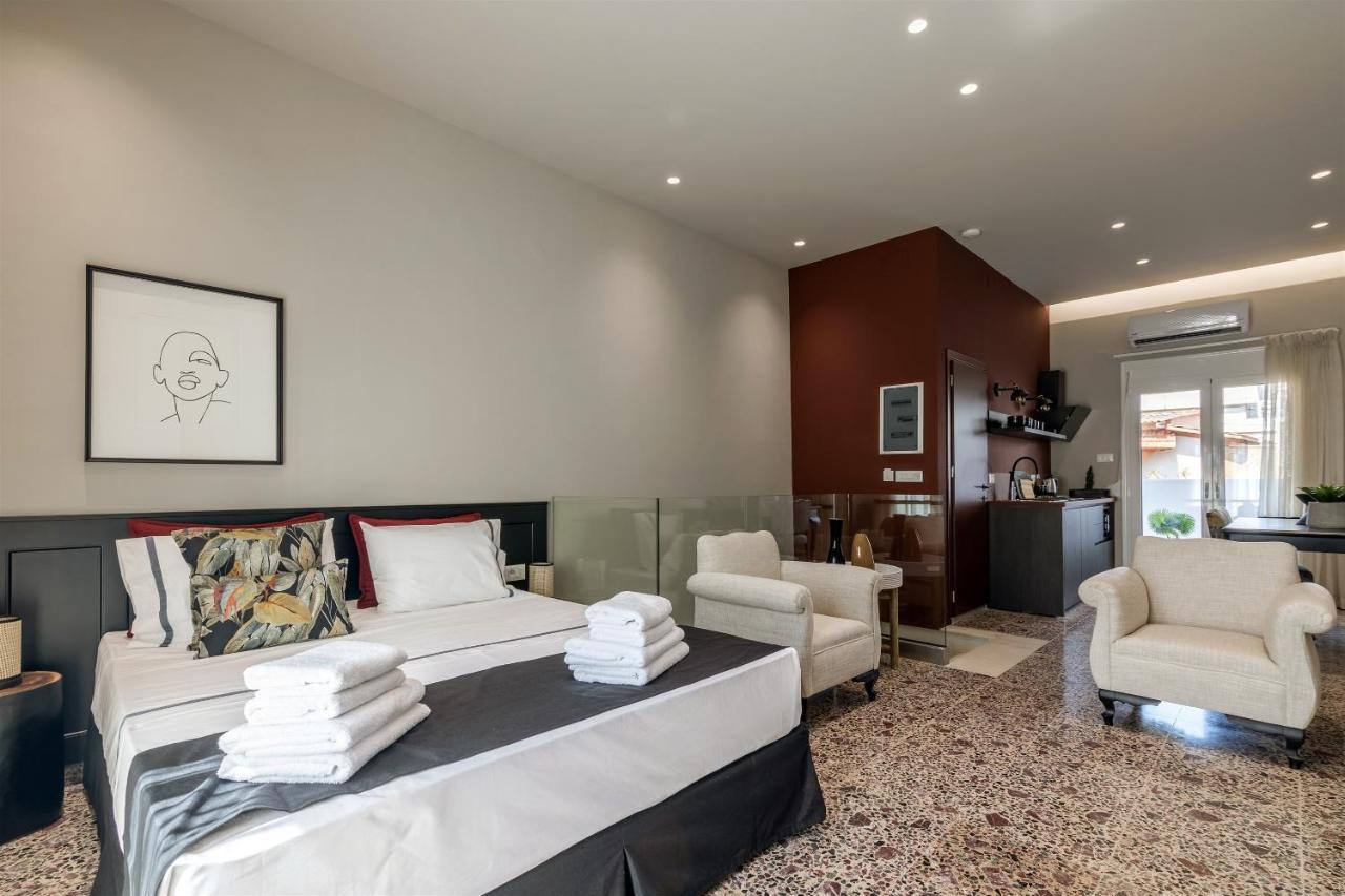 Andrews Luxury Suites Near The Airport Heraklion  Bagian luar foto